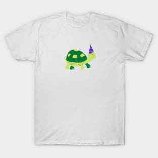 green tortoise animal illustration with cap T-Shirt